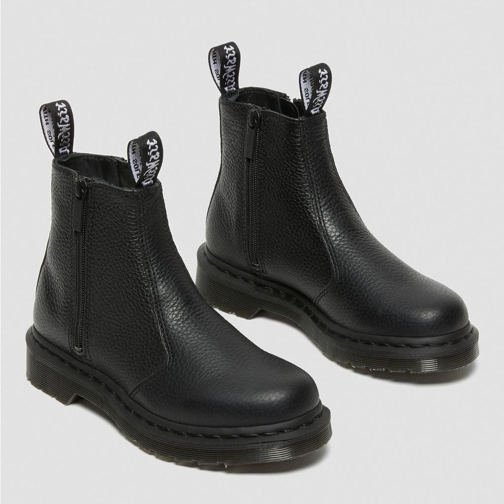Dr. Martens 2976 Women’s Leather Zipper Chelsea Boots in Black Milled Nappa